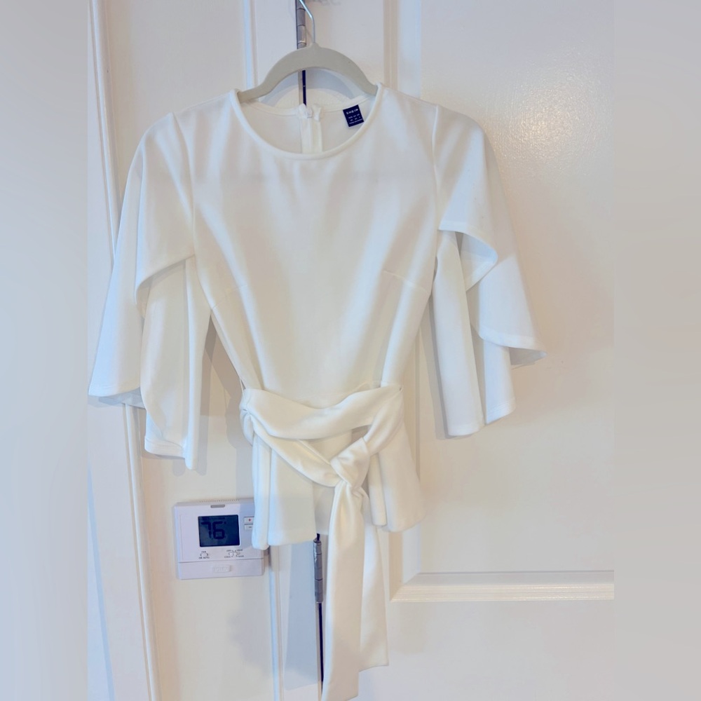 XS Elegant Shein Tie Top in an Excellent Condition